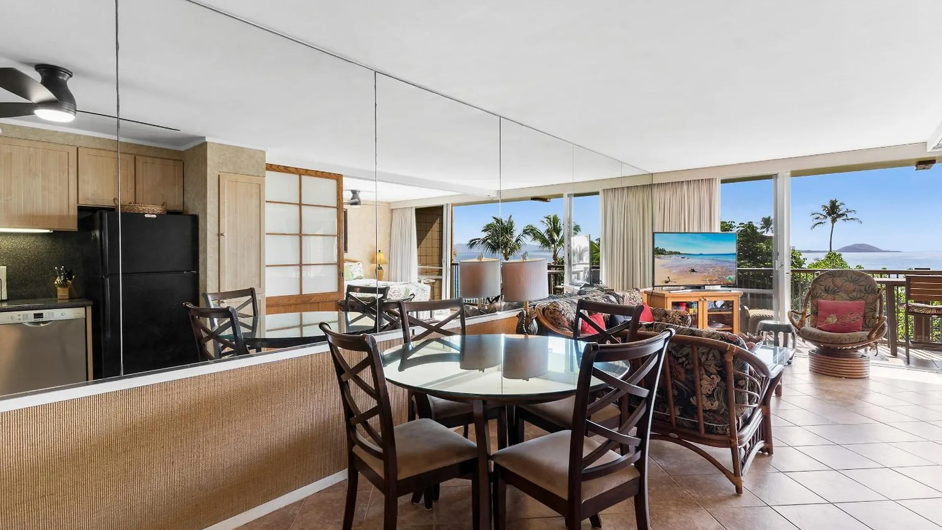 Mana Kai 314 - Experience Stunning Coastal Views On Keawakapu Beach, Split Ac Wailea