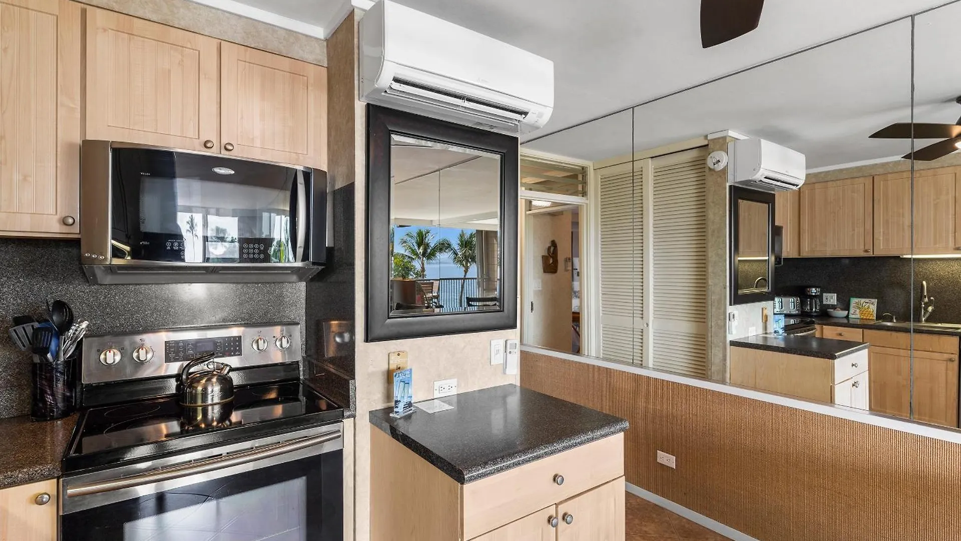 Holiday home Mana Kai 314 - Experience Stunning Coastal Views On Keawakapu Beach, Split Ac Wailea  United States